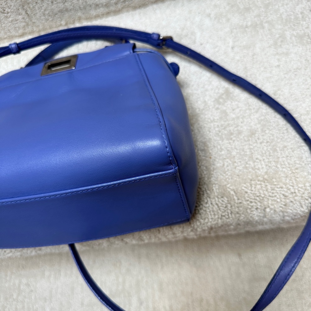 Fendi Mini Peekaboo in purple lilac - Picture 9 of 14